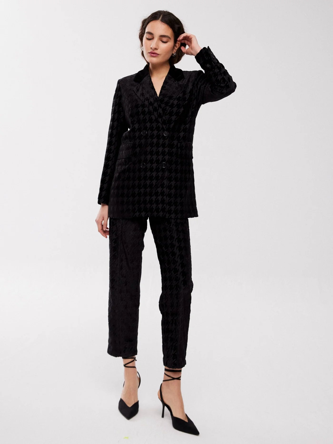 TRAJE NEWMAN BLACK