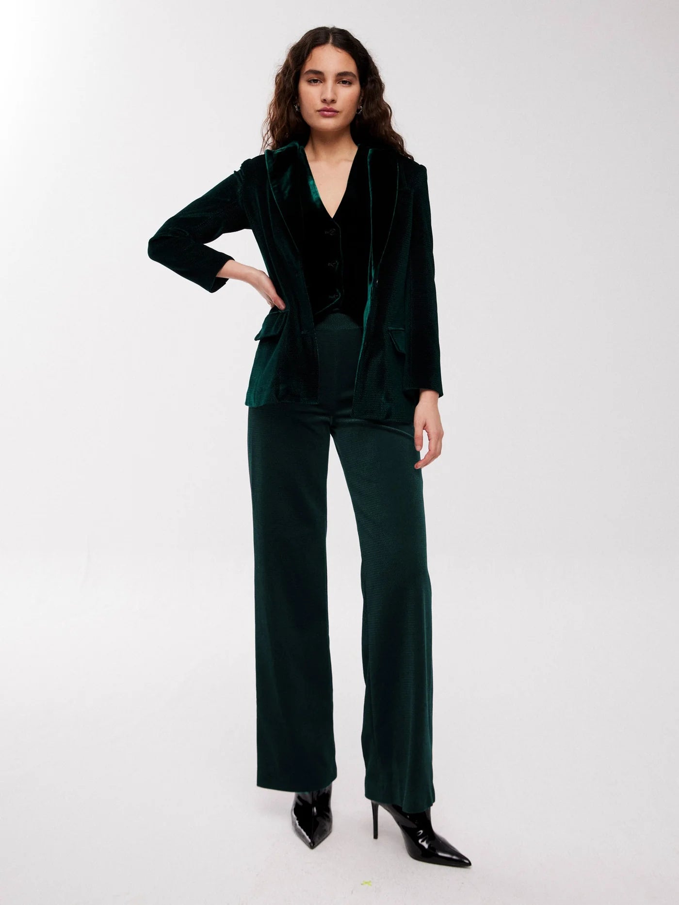 TRAJE MICHAEL GREEN